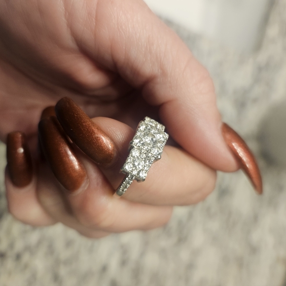 Diamond Cluster Ring